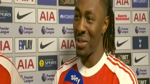 周冠宇：期待重返赛车舞台